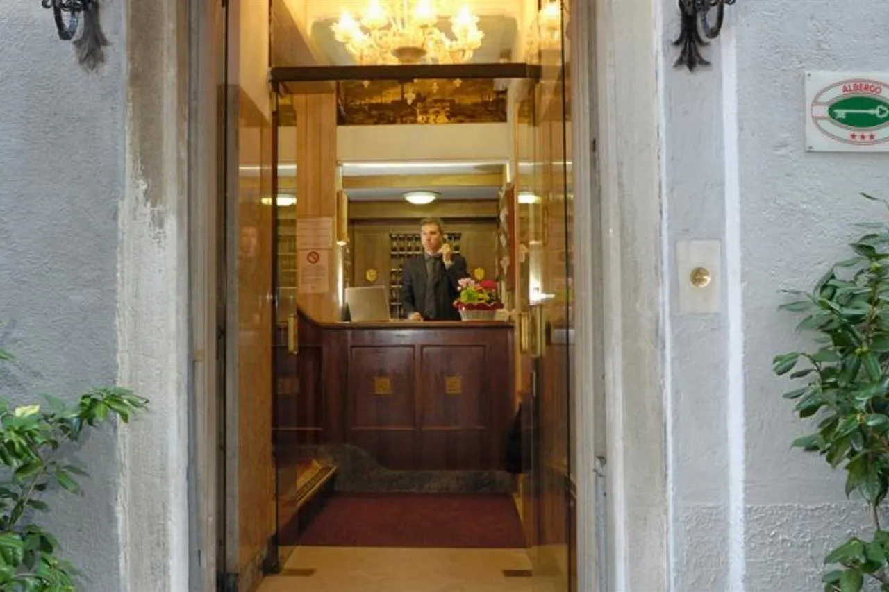 Hotel Albergo Basilea Wenecja