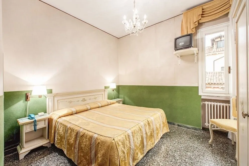 Albergo Basilea Venice Hotel