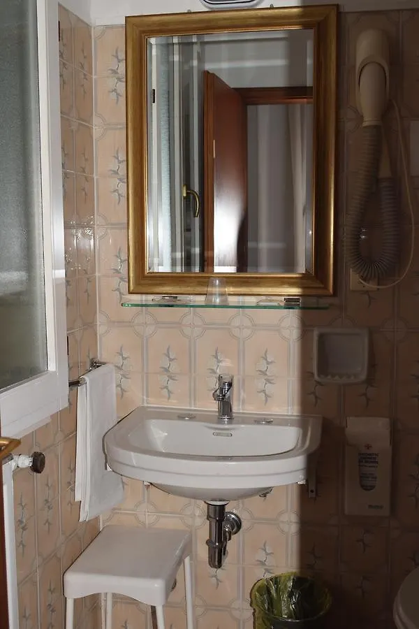 Albergo Basilea Wenecja 3*,  Włochy