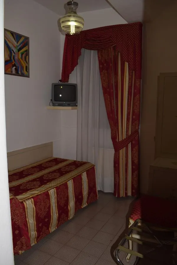 Albergo Basilea Veneza 3*,